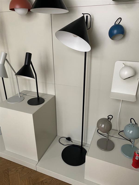 Afbeeldingen van NN - Benjamin Floor Lamp