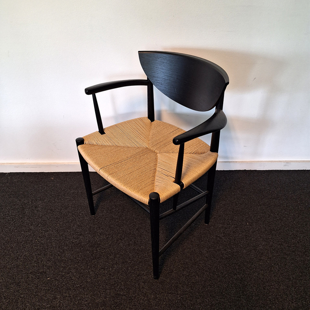 Afbeeldingen van NN - Drawn chair HM4