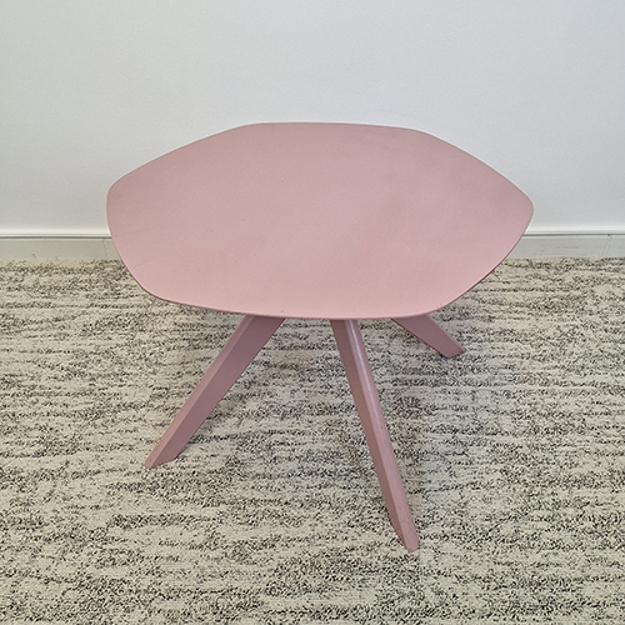 Image de TR - Table basse rose